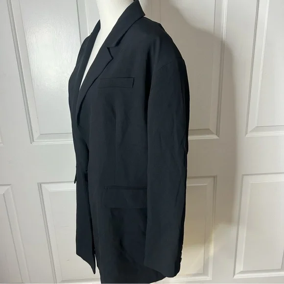 Karen Millen Limited Edition oversized soft tailored jacket (size 12) - Picture 5 of 10